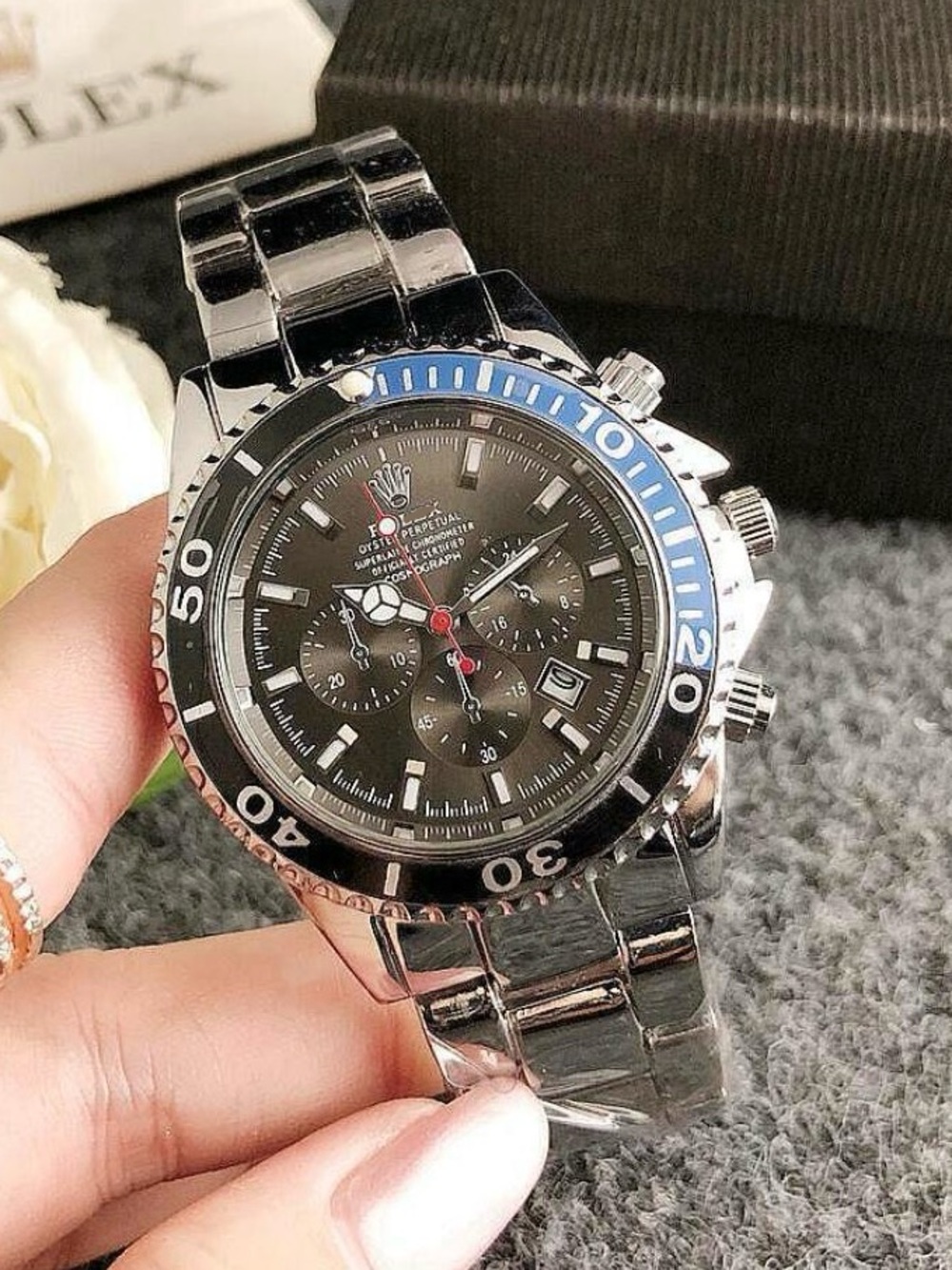 New men’s silver fashion watch